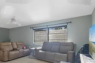 4321 S Lockwood Ridge Rd, Sarasota, FL 34231 - Photo 5