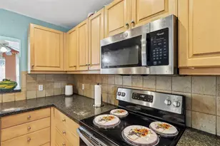 4321 S Lockwood Ridge Rd, Sarasota, FL 34231 - Photo 27