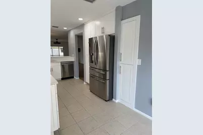 2004 Longpointe Circle, Venice, FL 34293 - Photo 19