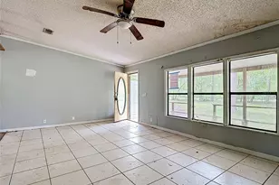 1210 Pinebend Dr, Lakeland, FL 33809 - Photo 13