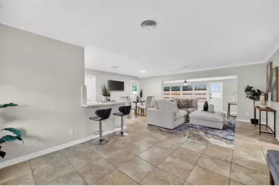 6801 17th Street S, Saint Petersburg, FL 33712 - Photo 3