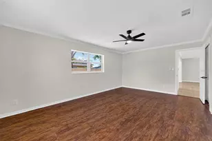 6801 17th St S, Saint Petersburg, FL 33712 - Photo 11