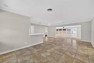 6801 17th St S, Saint Petersburg, FL 33712 - Photo 9