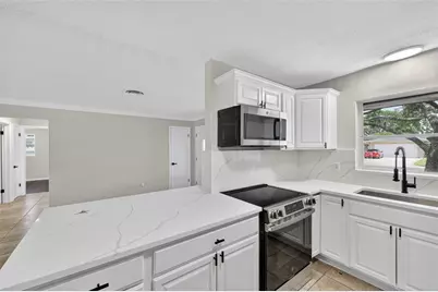 6801 17th Street S, Saint Petersburg, FL 33712 - Photo 5