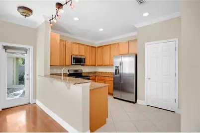 2403 S Shine Avenue #B, Orlando, FL 32806 - Photo 7