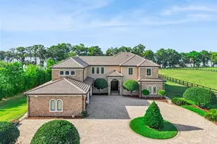 746 Lake Mills Rd, Oviedo, FL 32766 - Photo 1