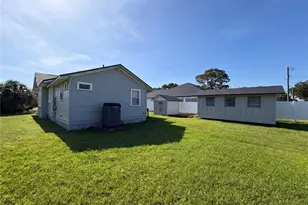 535 Palmetto Dr, Melbourne, FL 32935 - Photo 23