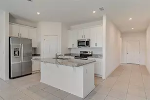 9221 Harris Hawk Dr, Leesburg, FL 34788 - Photo 3