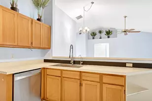 1082 Covington St, Oviedo, FL 32765 - Photo 9