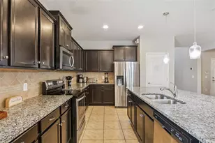 8875 Qin Loop, Kissimmee, FL 34747 - Photo 11