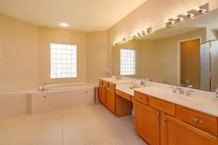3529 King George Dr, Orlando, FL 32835 - Photo 23