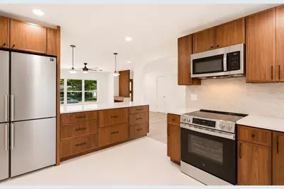 3256 Wickersham Court, Orlando, FL 32806 - Photo 13