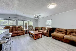 235 Clearwater Rd, Satsuma, FL 32189 - Photo 15