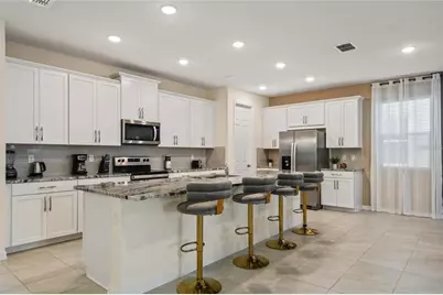 8905 Coconut Breeze Drive, Kissimmee, FL 34747 - Photo 5