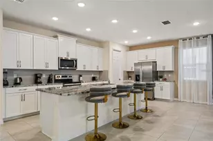 8905 Coconut Breeze Dr, Kissimmee, FL 34747 - Photo 5