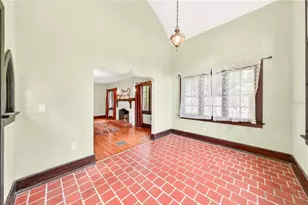 1216 Golden Ln, Orlando, FL 32804 - Photo 9