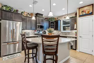 340 Alcove Dr, Groveland, FL 34736 - Photo 3