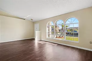 2537 Jasmine Trace Dr, Kissimmee, FL 34758 - Photo 3