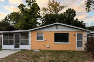 2121 33rd St, Sarasota, FL 34234 - Photo 1