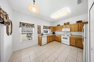 532 Genoa Dr, Kissimmee, FL 34759 - Photo 3