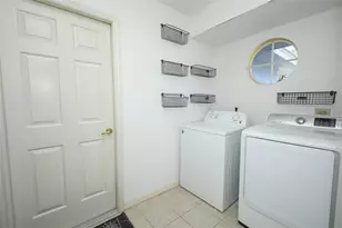 1932 Monterey Dr, Deltona, FL 32738 - Photo 23