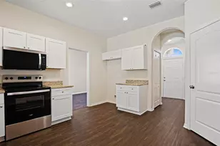 10653 Firebrick Ct, Trinity, FL 34655 - Photo 9