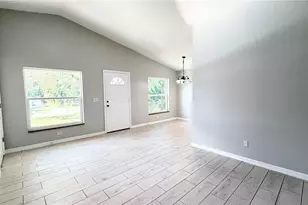 11 E Ella J Gilmore St, Apopka, FL 32703 - Photo 9