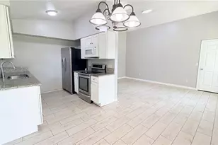 11 E Ella J Gilmore St, Apopka, FL 32703 - Photo 5