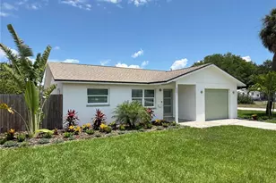 2401 16th Ave N, Saint Petersburg, FL 33713 - Photo 1