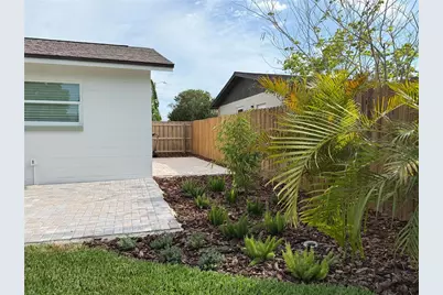 2401 16th Avenue N, Saint Petersburg, FL 33713 - Photo 11