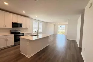 3905 Giorgio Dr, Winter Haven, FL 33884 - Photo 7