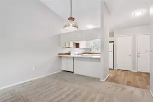 9946 River Crest Ct, Orlando, FL 32825 - Photo 5