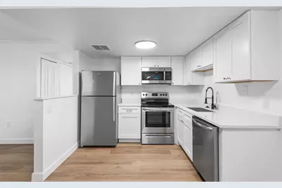 555 62nd Street S #102, Saint Petersburg, FL 33707 - Photo 7