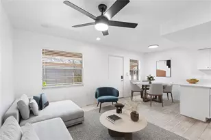 555 62nd St S, Saint Petersburg, FL 33707 - Photo 5