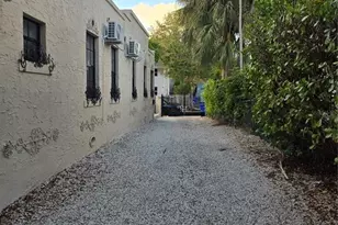 12 NE 50th St, Miami, FL 33137 - Photo 3