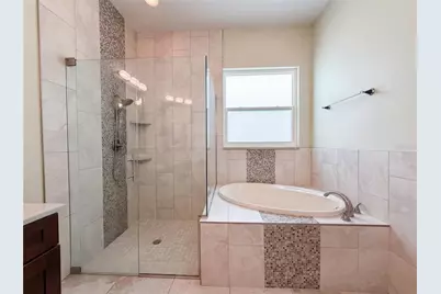 7841 Kavanagh Court, Sarasota, FL 34240 - Photo 17