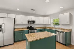 611 del Pilar Dr, Groveland, FL 34736 - Photo 7