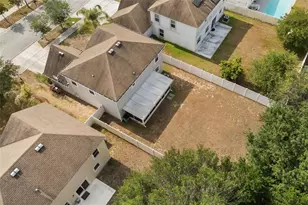 611 del Pilar Dr, Groveland, FL 34736 - Photo 35