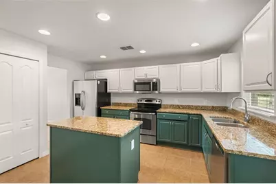 611 Del Pilar Drive, Groveland, FL 34736 - Photo 9
