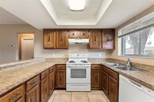 10312 Lazy Lake Dr, Orlando, FL 32821 - Photo 13