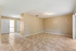 10312 Lazy Lake Dr, Orlando, FL 32821 - Photo 3