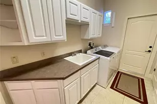 8122 Whitford Ct, Windermere, FL 34786 - Photo 5