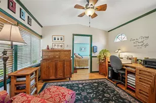 1020 Venetian Ave, Orlando, FL 32804 - Photo 17