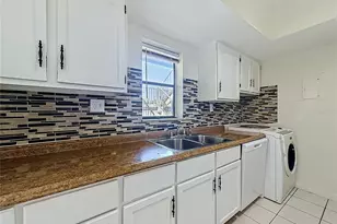 2636 Lemon Tree Ln, Orlando, FL 32839 - Photo 23