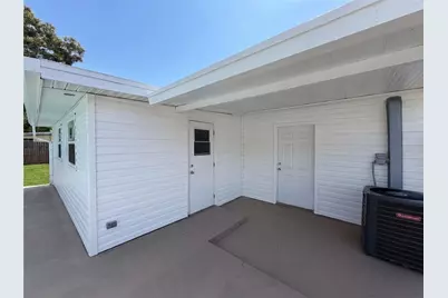 15525 Bedford Circle E, Clearwater, FL 33764 - Photo 23