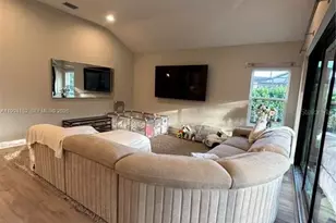9173 Warm Spgs Cir, Parrish, FL 34219 - Photo 5