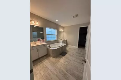 9173 Warm Springs Circle, Parrish, FL 34219 - Photo 17
