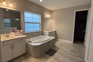 9173 Warm Spgs Cir, Parrish, FL 34219 - Photo 17
