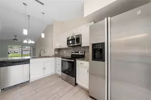 1262 Lucaya Cir, Orlando, FL 32824 - Photo 5