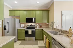 3028 Capri Isle Way, Orlando, FL 32835 - Photo 13